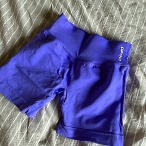 Dfyne Impact 4.5 Women's shorts NWB

Special edition color 

NEVER WORN